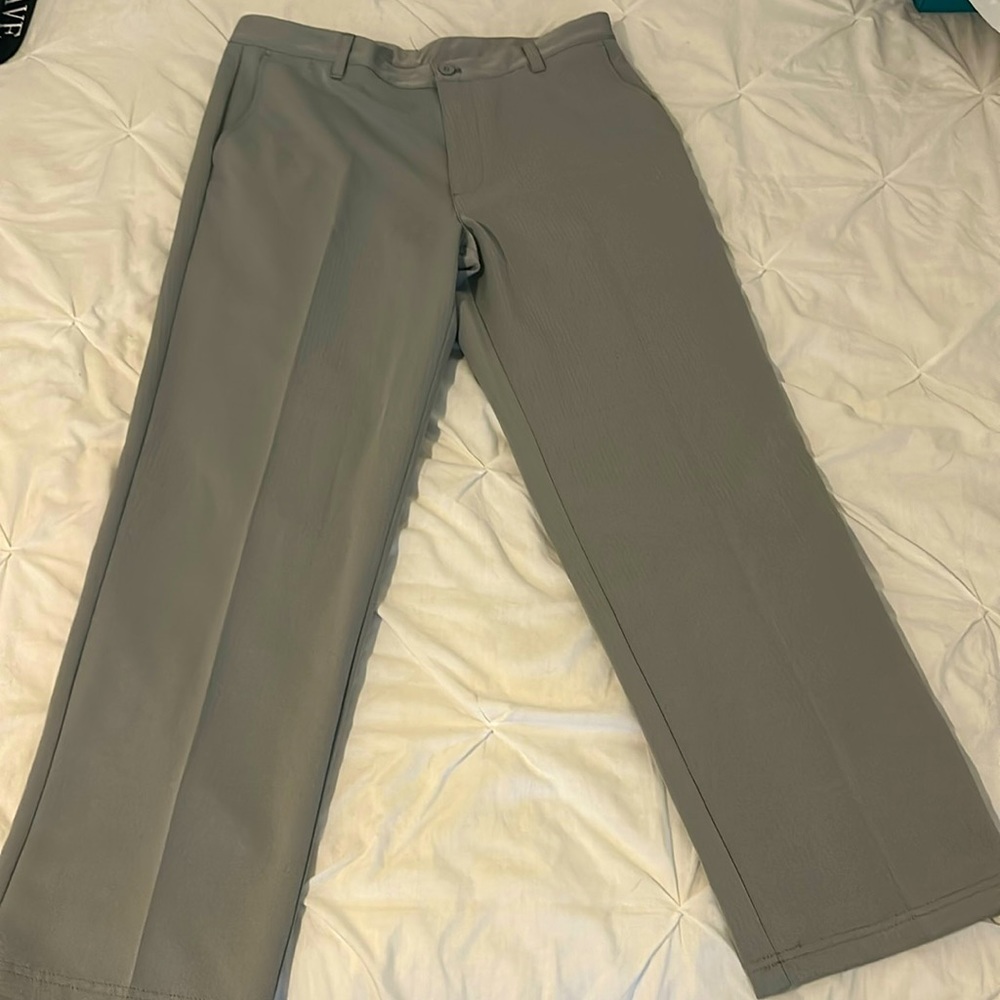 IZOD GOLF PANTS BRAND NEW SMOOTH GREAT STRAIGHT FIT SIZE WICKING MATERIAL 36x32